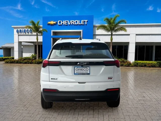 New 2026 Summit White Chevrolet Custom image 4