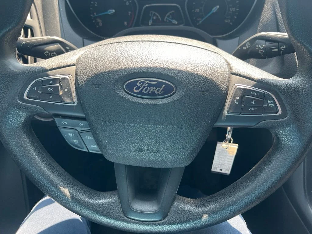 Used 2017 Gray Ford SE image 10