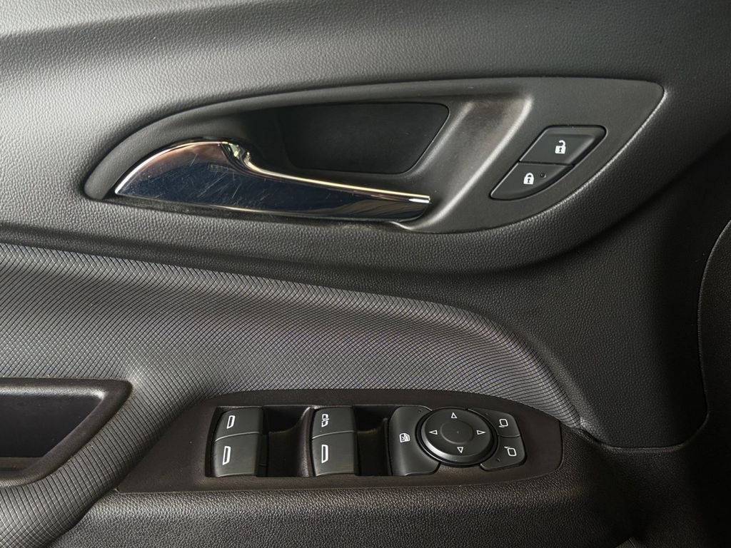 Used 2022 Black Chevrolet RS image 27
