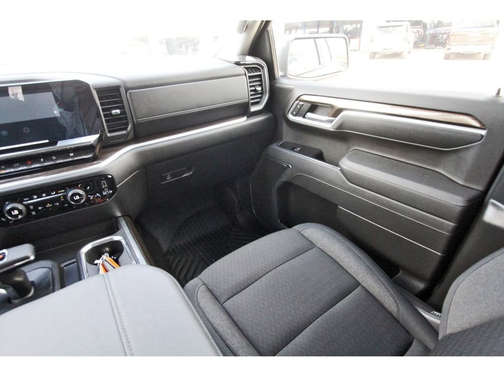 Used 2026 Black Chevrolet LT image 12