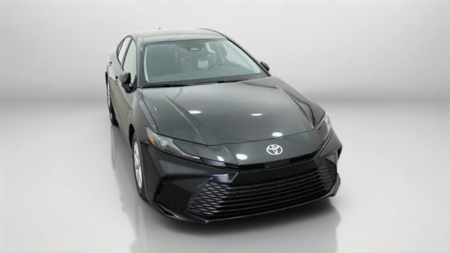 New 2026 Midnight Black Metallic Toyota LE image 4