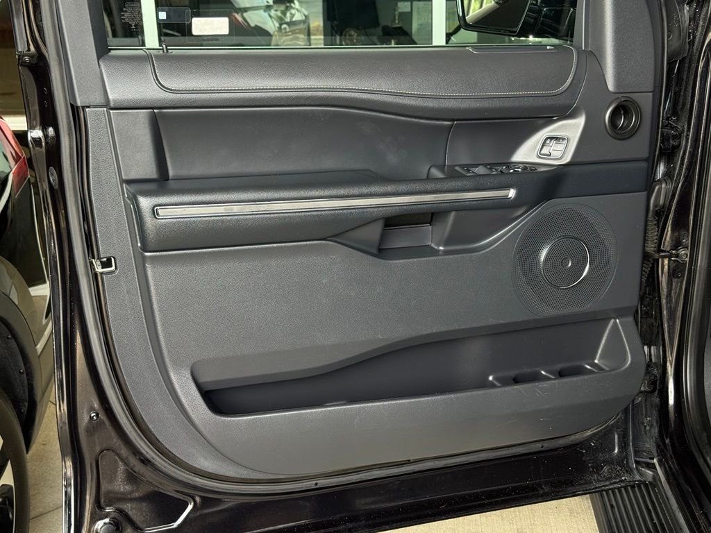 Used 2024 Black Ford XLT image 28