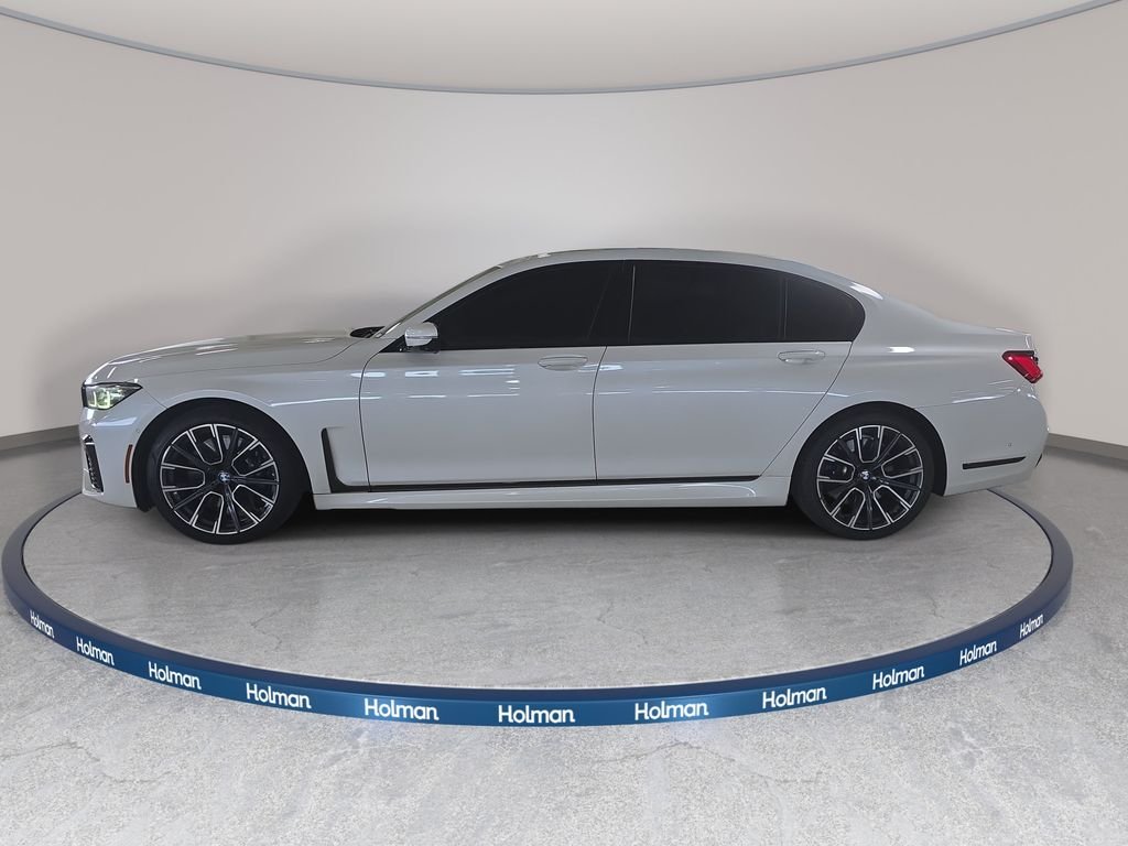 Used 2021 Mineral White Metallic BMW 750i xDrive image 9