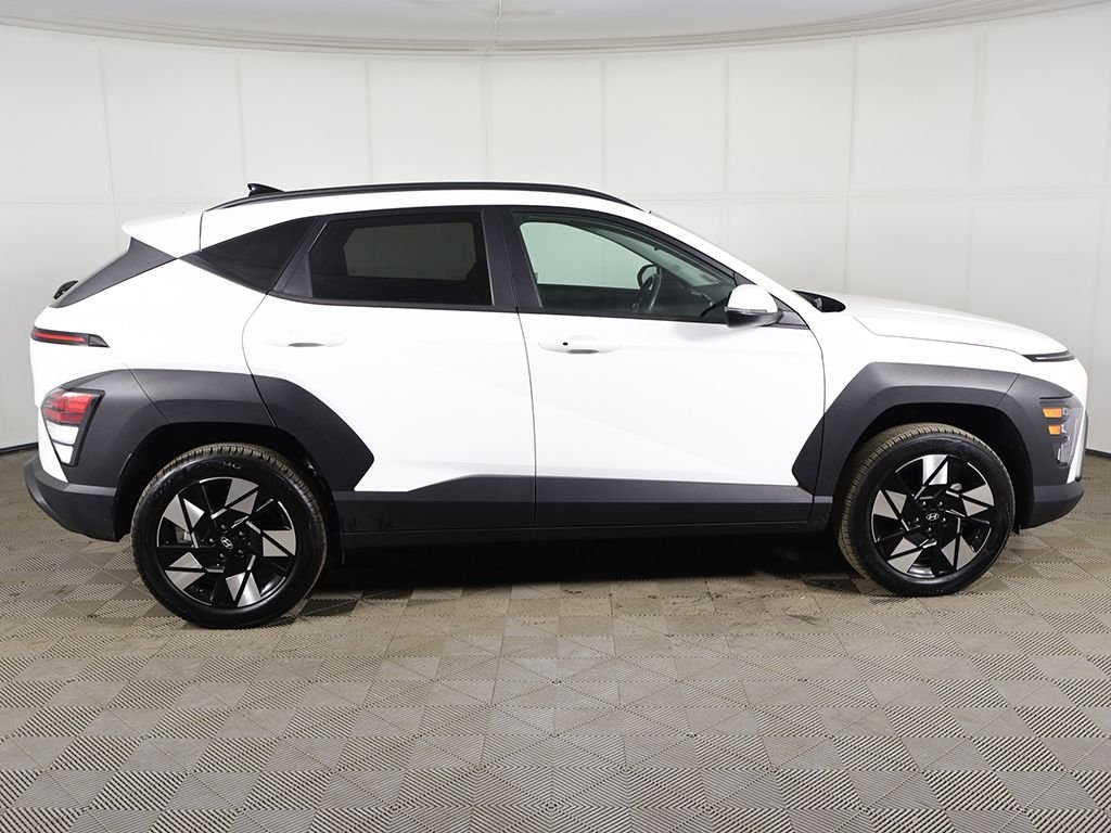 2024 Hyundai Kona SEL - Photo 12