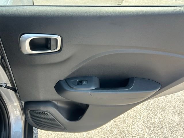 New 2026 Silver Hyundai SE image 5