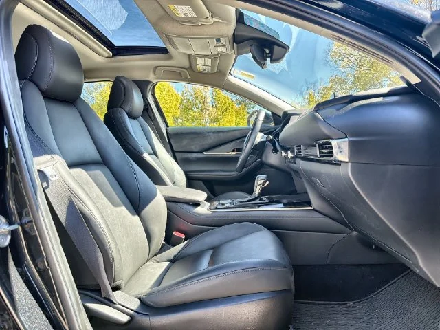 Used 2021 Black Mazda Preferred image 25