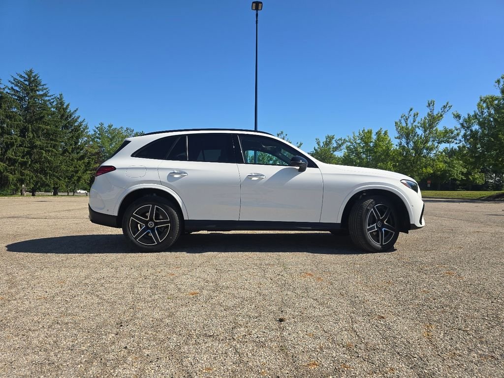 New 2026 Polar White Mercedes-Benz GLC 300 image 18