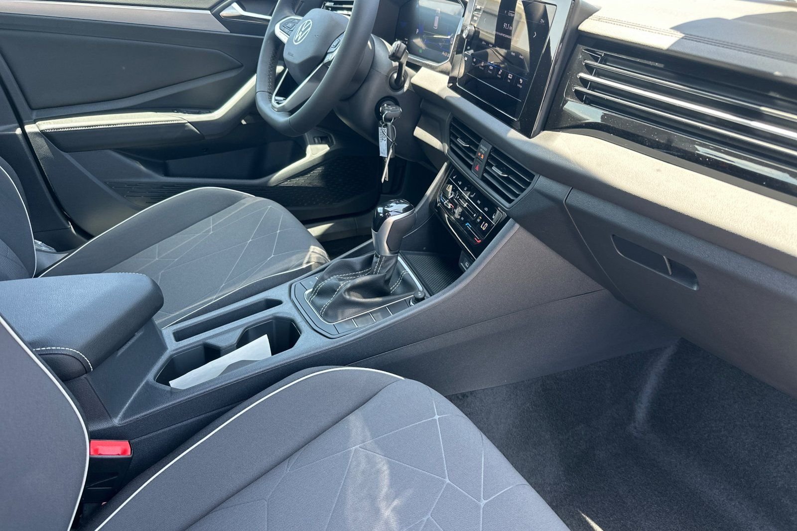 New 2026 Deep Black Pearl Volkswagen 1.5T Sport image 15