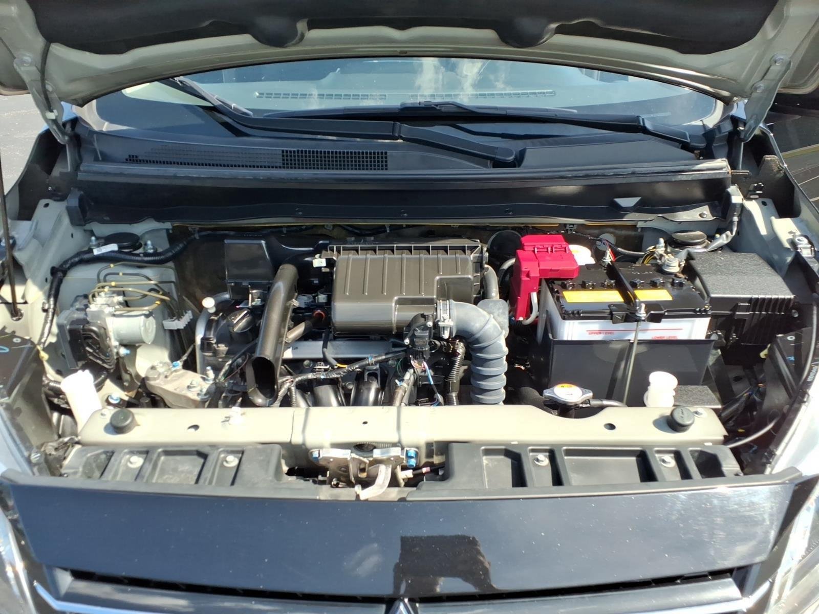 Used 2024  MITSUBISHI  image 27