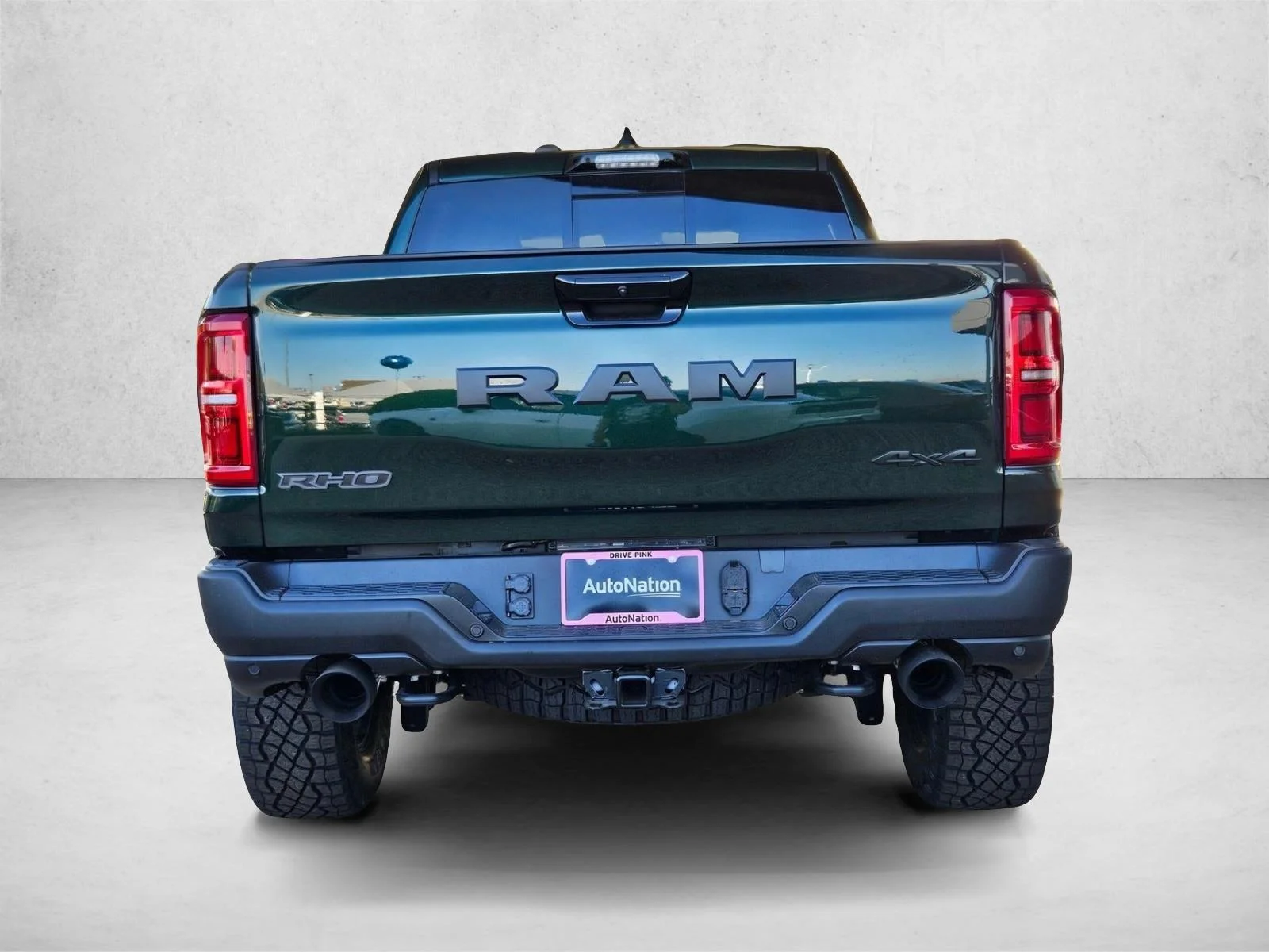 New 2026 Serrano-Green Metallic Exterior Paint RAM RHO image 8