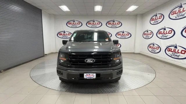 New 2026 Carbonized Gray Metallic Ford XLT image 4