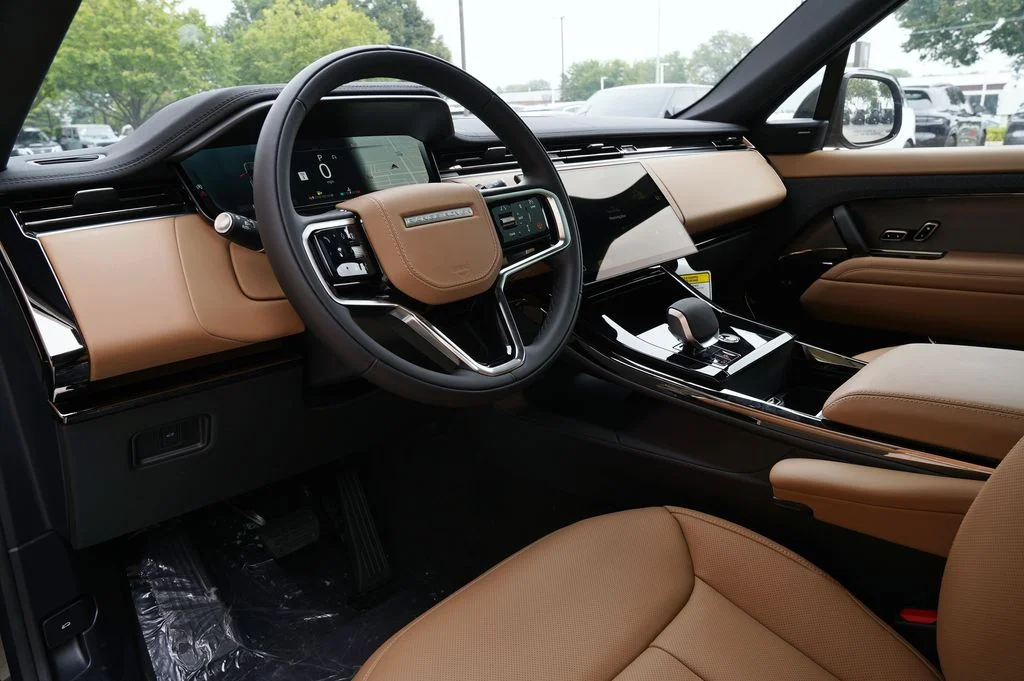 New 2026 Carpathian Grey Land Rover SE image 14