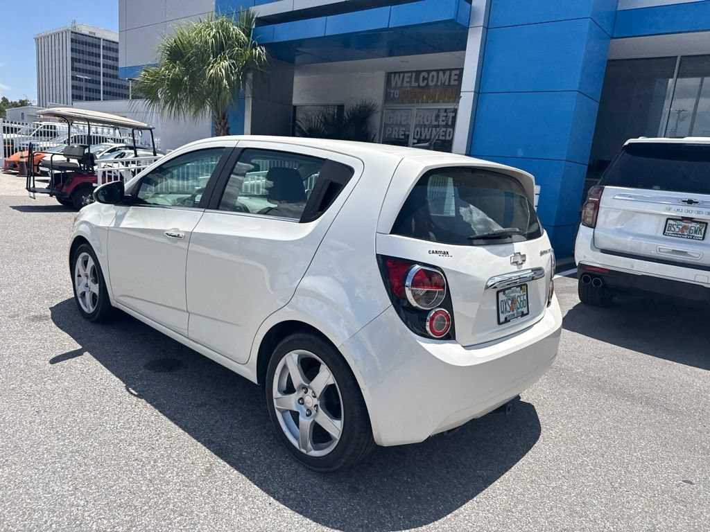 Used 2013 White Diamond Tricoat Chevrolet LTZ image 6