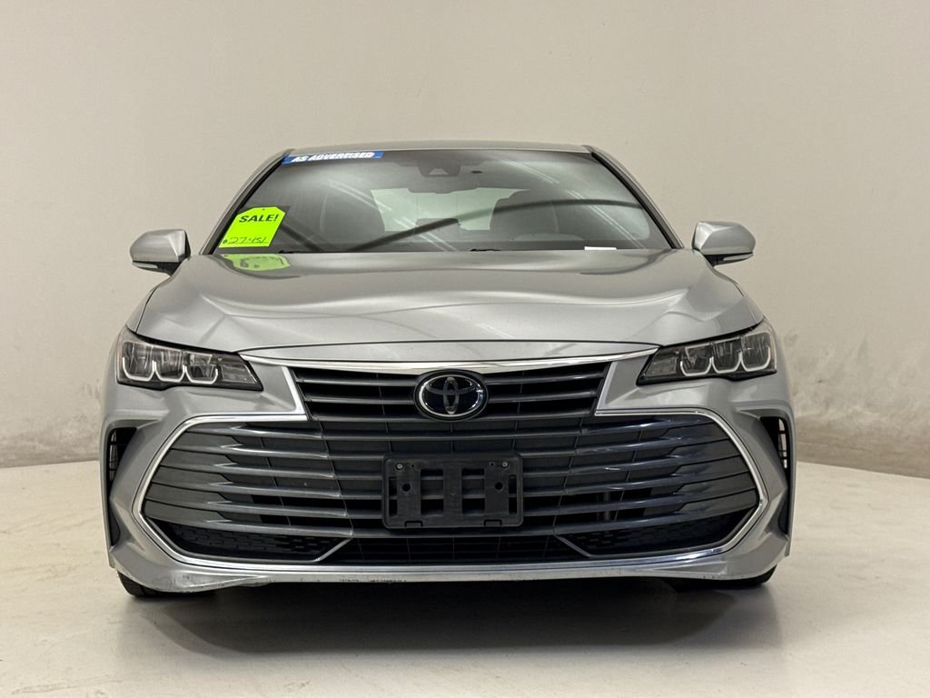 Used 2020 Celestial Silver Metallic Toyota XLE image 3