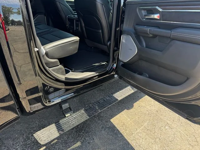 New 2026 Diamond Black Crystal Pearl-Coat Exterior Paint RAM LARAMIE image 17