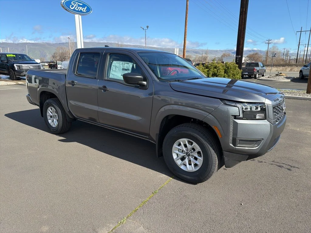 New 2026 Gun Metallic Nissan Crew Cab S image 2
