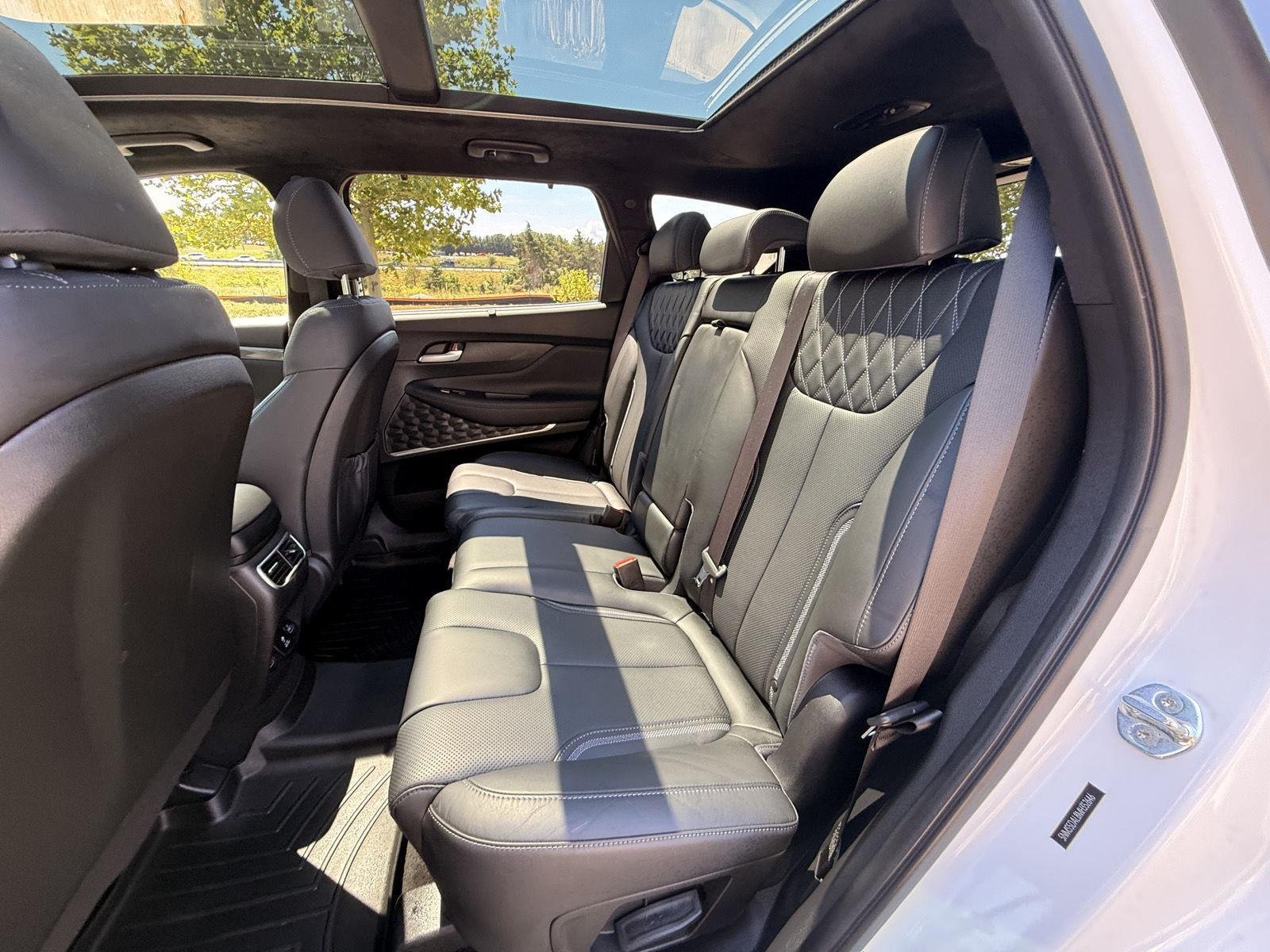 Used 2021 Quartz White Hyundai Calligraphy image 17