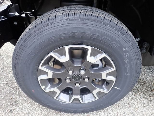 New 2026 Granite Crystal Metallic Clear-Coat Exterior Paint Jeep Sahara image 11