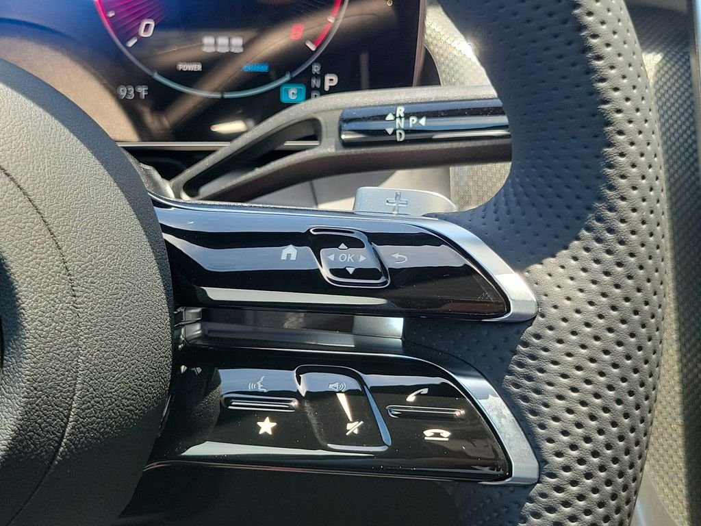 New 2027 Polar White Mercedes-Benz GLC 300 image 26