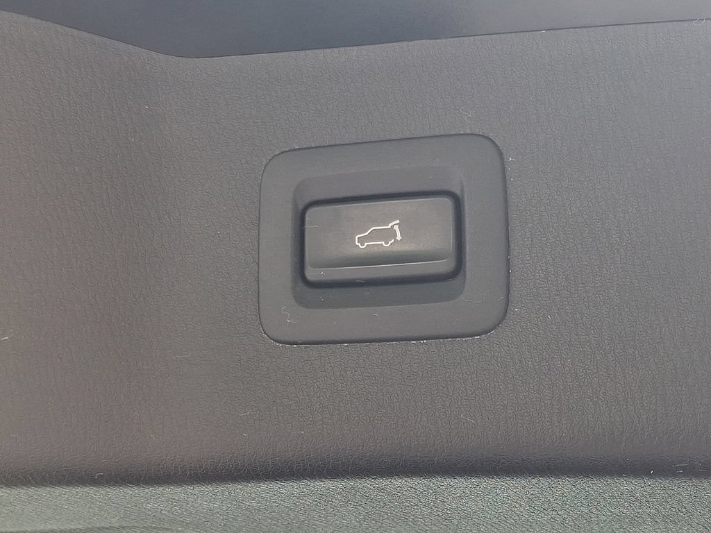 Used 2020 Black Mazda Grand Touring image 32