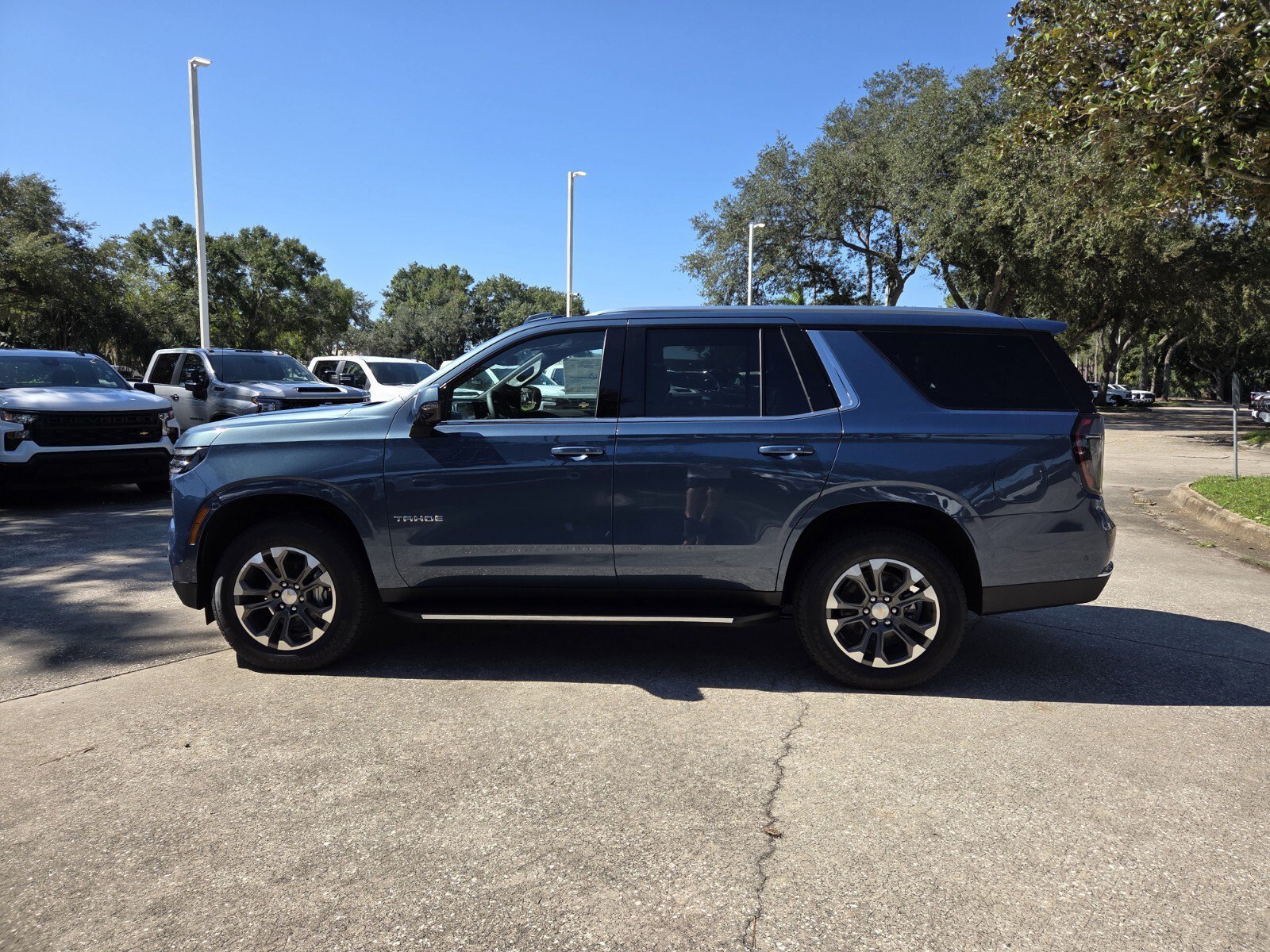 New 2026 Lakeshore Blue Metallic Chevrolet LT image 4