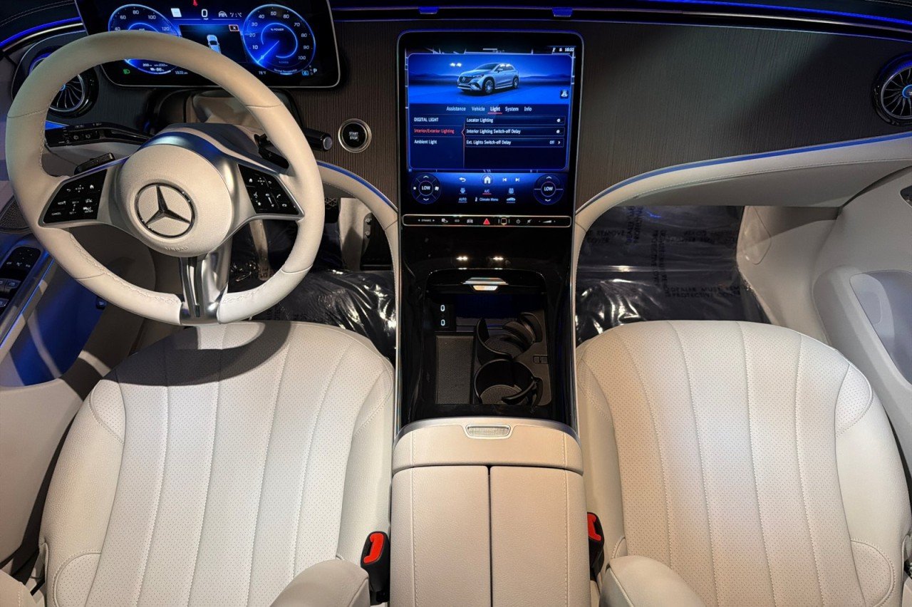 New 2026 MANUFAKTUR Alpine Grey Mercedes-Benz EQE 320 4MATIC® SUV image 12
