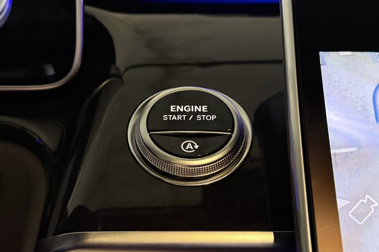 New 2026 Obsidian Black Metallic Mercedes-Benz Maybach S 680 4MATIC® Sedan image 20