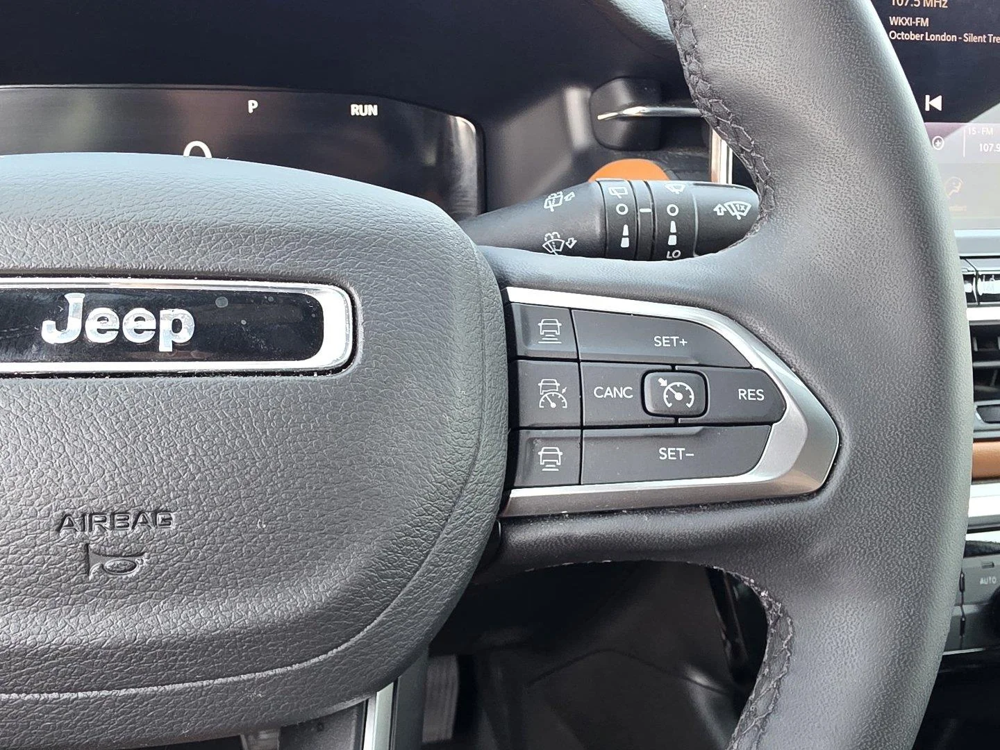 Used 2025 Bright White Clearcoat Jeep Limited image 12