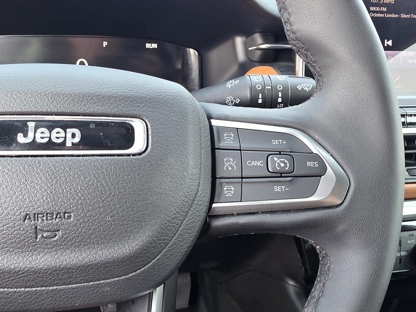 Used 2025 Bright White Clearcoat Jeep Limited image 12