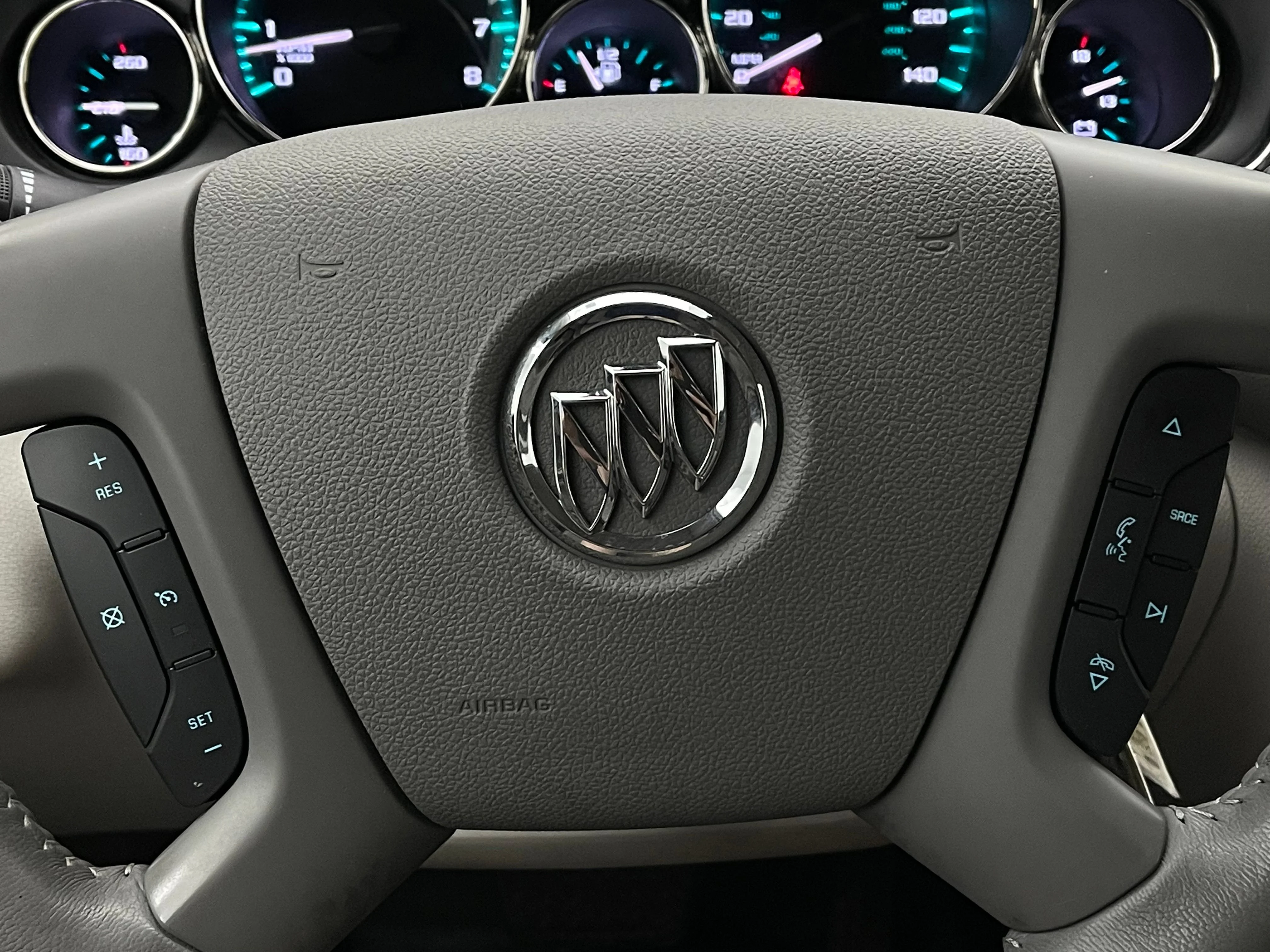 Used 2015 IRIDIUM METALLIC Buick Convenience image 19