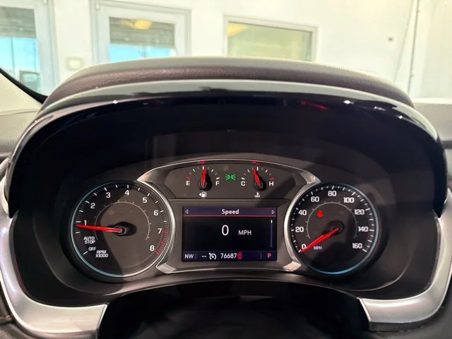 Used 2020 White Chevrolet 3LT image 25