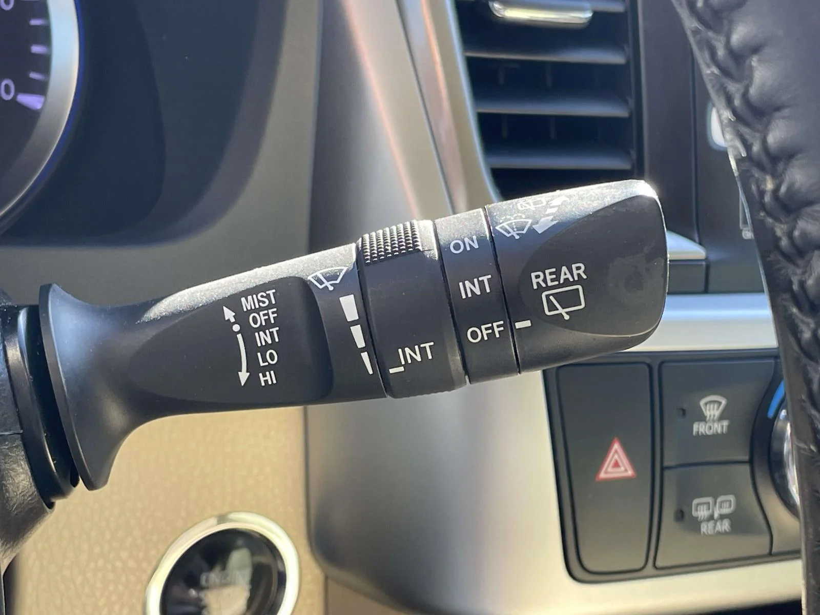 Used 2018 Toasted Walnut Pearl Toyota Limited image 13