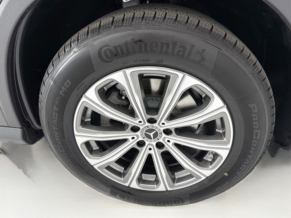New 2027 Graphite Grey Metallic Mercedes-Benz GLC 300 image 32