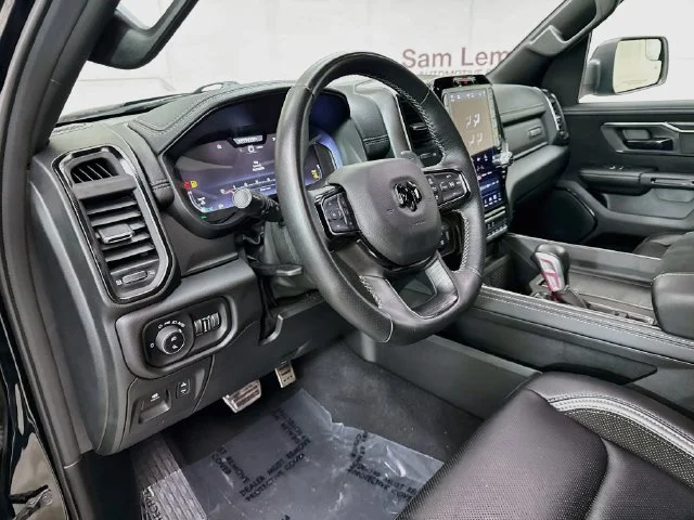 Certified Used 2026 Diamond Black Crystal Pearlcoat Ram RHO image 9