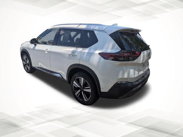 Used 2023 White Nissan SL image 4