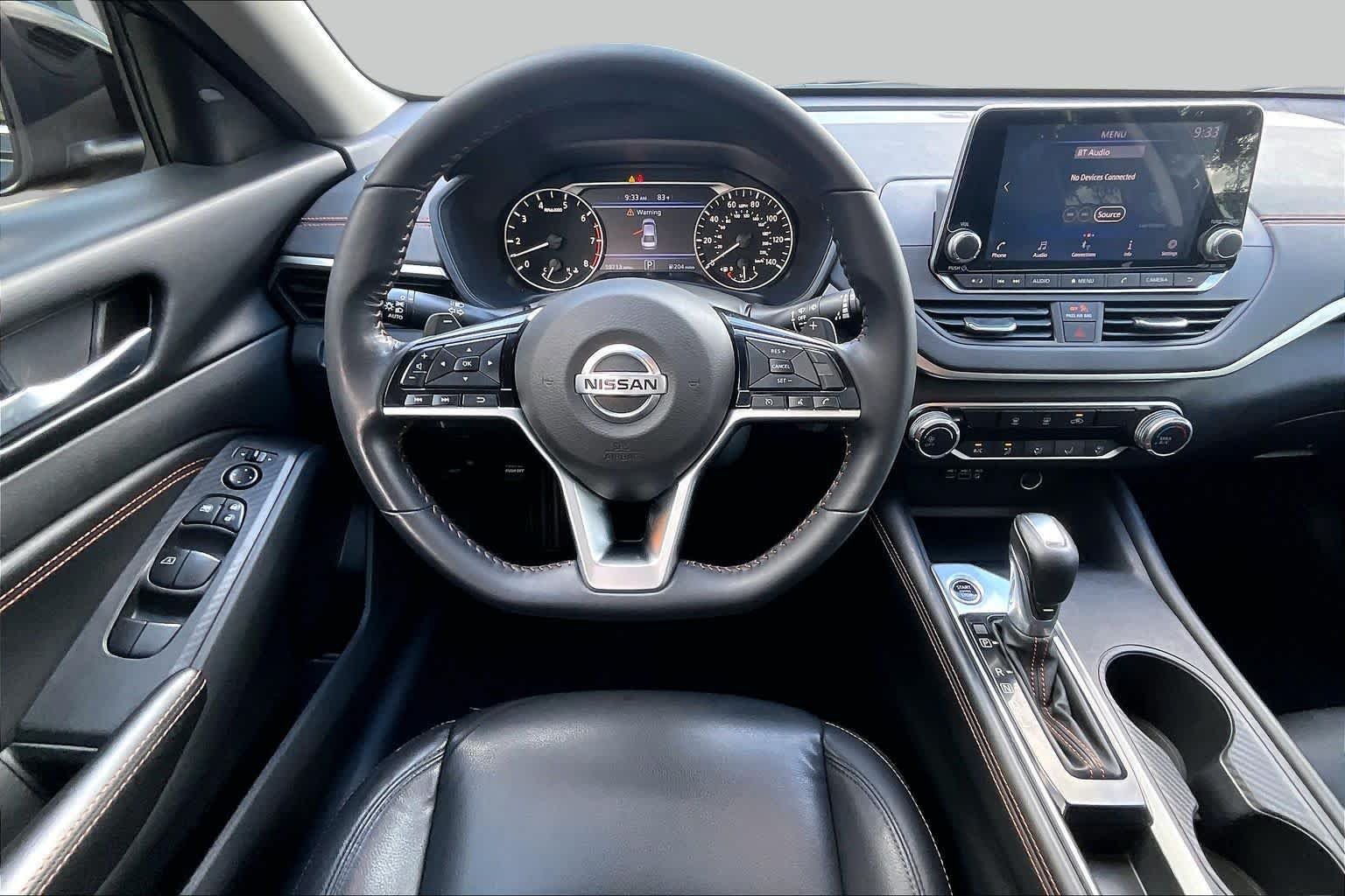 Used 2021 Super Black Nissan 2.5 SR image 6