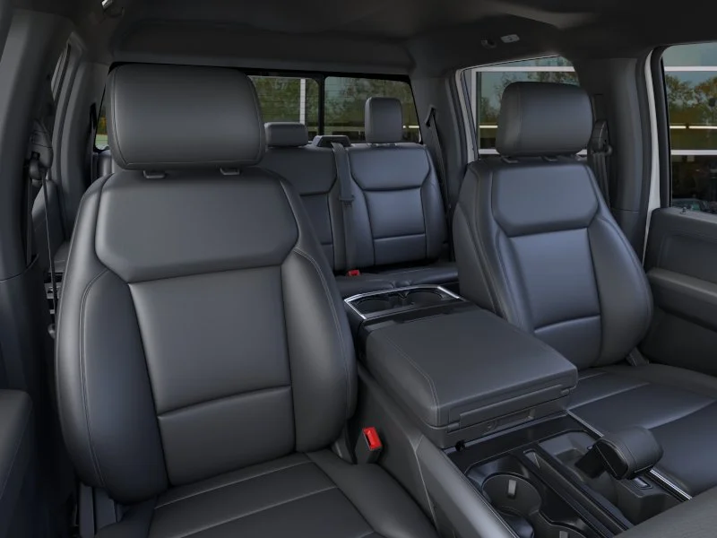 New 2025 Oxford White Ford XLT image 10