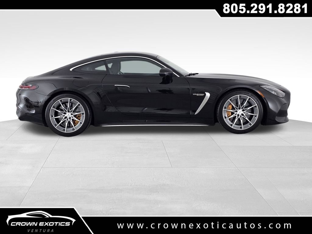 Used 2025  Mercedes-Benz S E Performance image 8