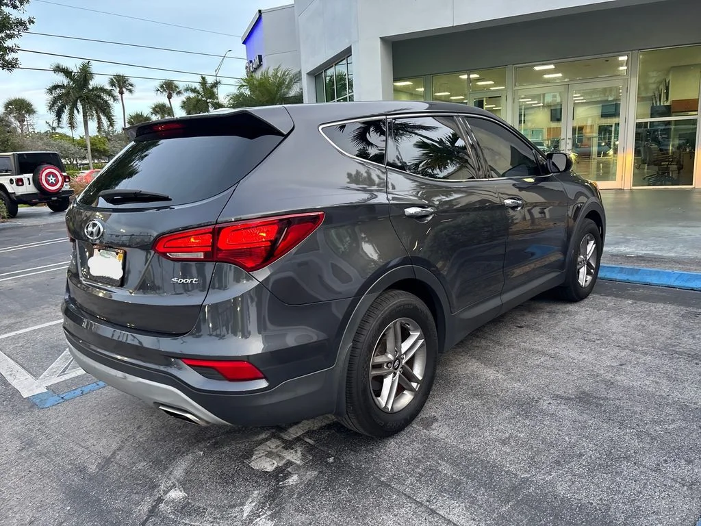 Used 2018 Gray Hyundai 2.4 Base image 2