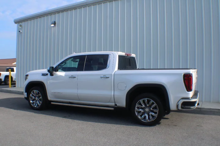 Certified Used 2024 White Frost Tricoat GMC Denali image 3