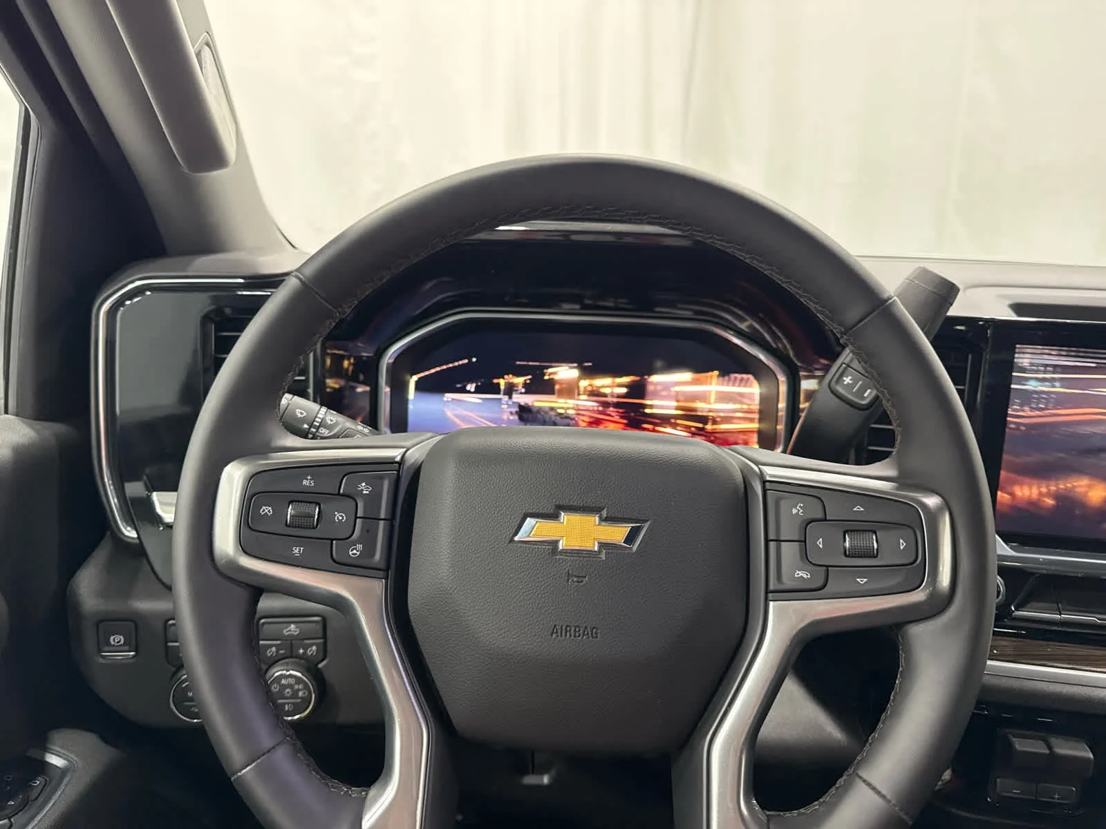 Used 2026 Summit White Chevrolet LT image 17