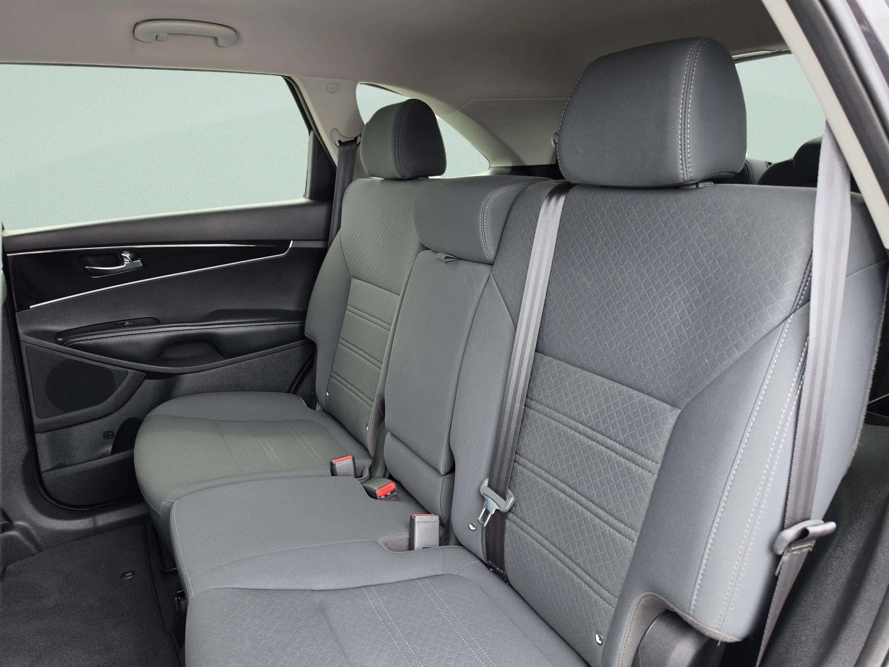 Used 2019 Platinum Graphite Kia LX V6 image 22
