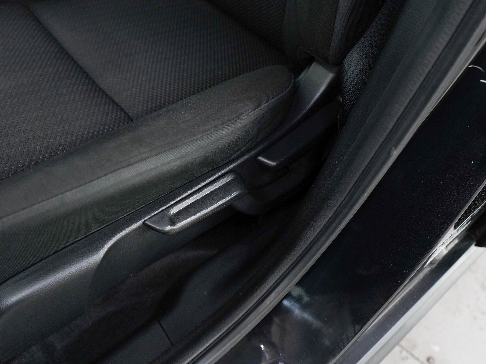 Used 2016 Crystal Black Pearl Honda EX image 21