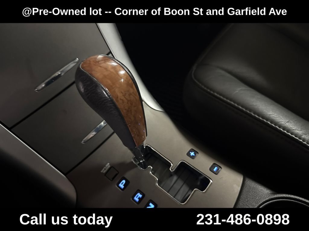 Used 2010 Brown Hyundai Limited image 25