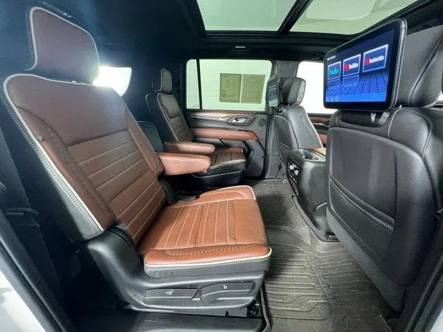 Used 2023 White GMC Denali Ultimate image 44