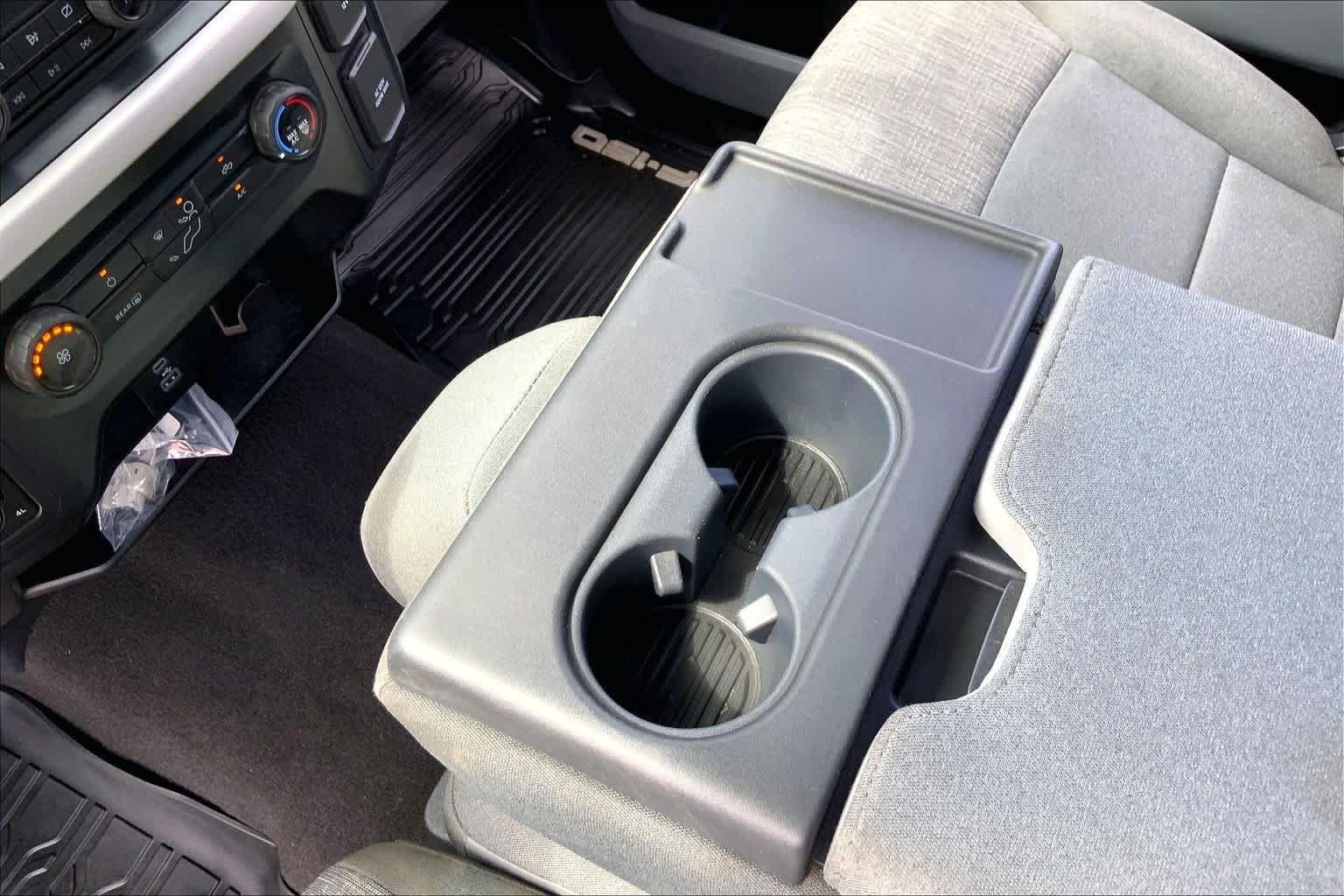 Used 2022 Oxford White Ford XLT image 17