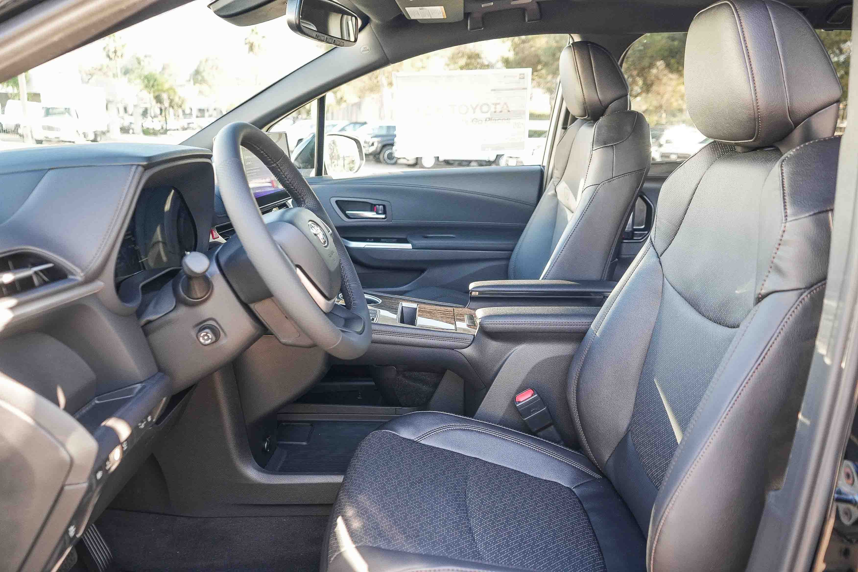 New 2026 Midnight Black Metallic Toyota  Platinum image 17