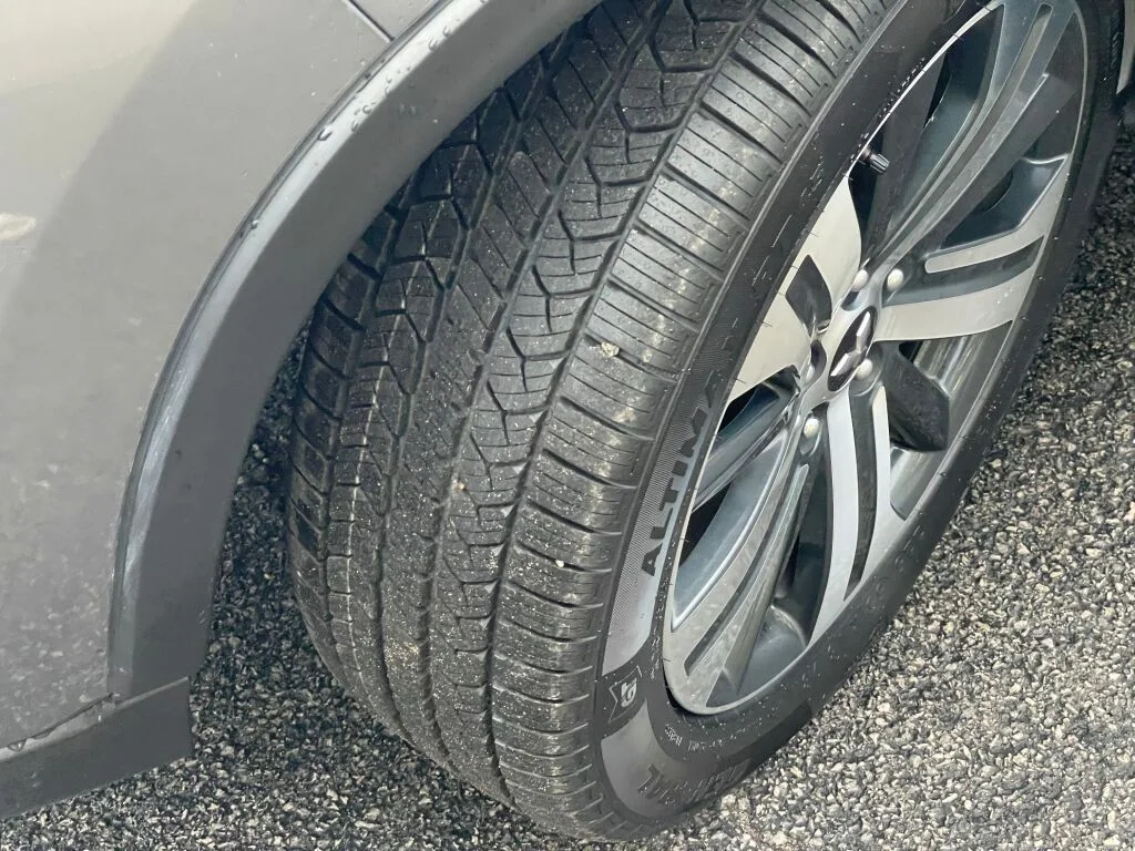 Certified Used 2024 Mercury Gray Metallic Mitsubishi ES image 33