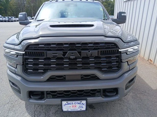 New 2026 Ceramic Gray Clear-Coat Exterior Paint RAM Limited image 16