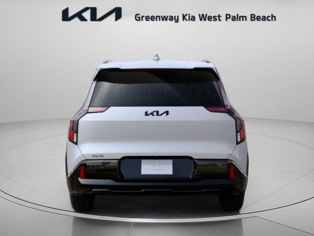 New 2026 White Kia Land image 4
